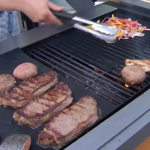PTFE coated fiberglass grill mat for BBQ, heat-resistant up to 260°C